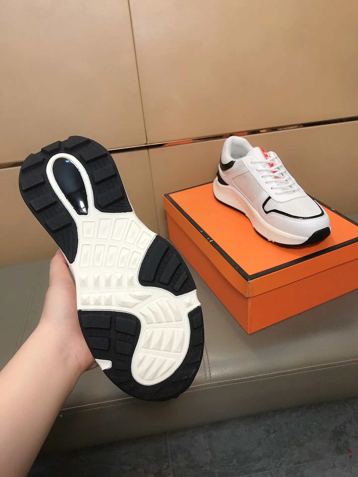 Ex-factory price 442 💎💎🆕Prada's latest casual and fashionable men's shoes👟hot style💥simple and elegant style, exclusive for trendy men. Unique latest brand elements👑, fashionable and generous, imported cowhide stitching and breathable fabrics, comfortable lining + sheepskin feet, super comfortable and wear-resistant outsole, classic model taken in kind, size: 38-44